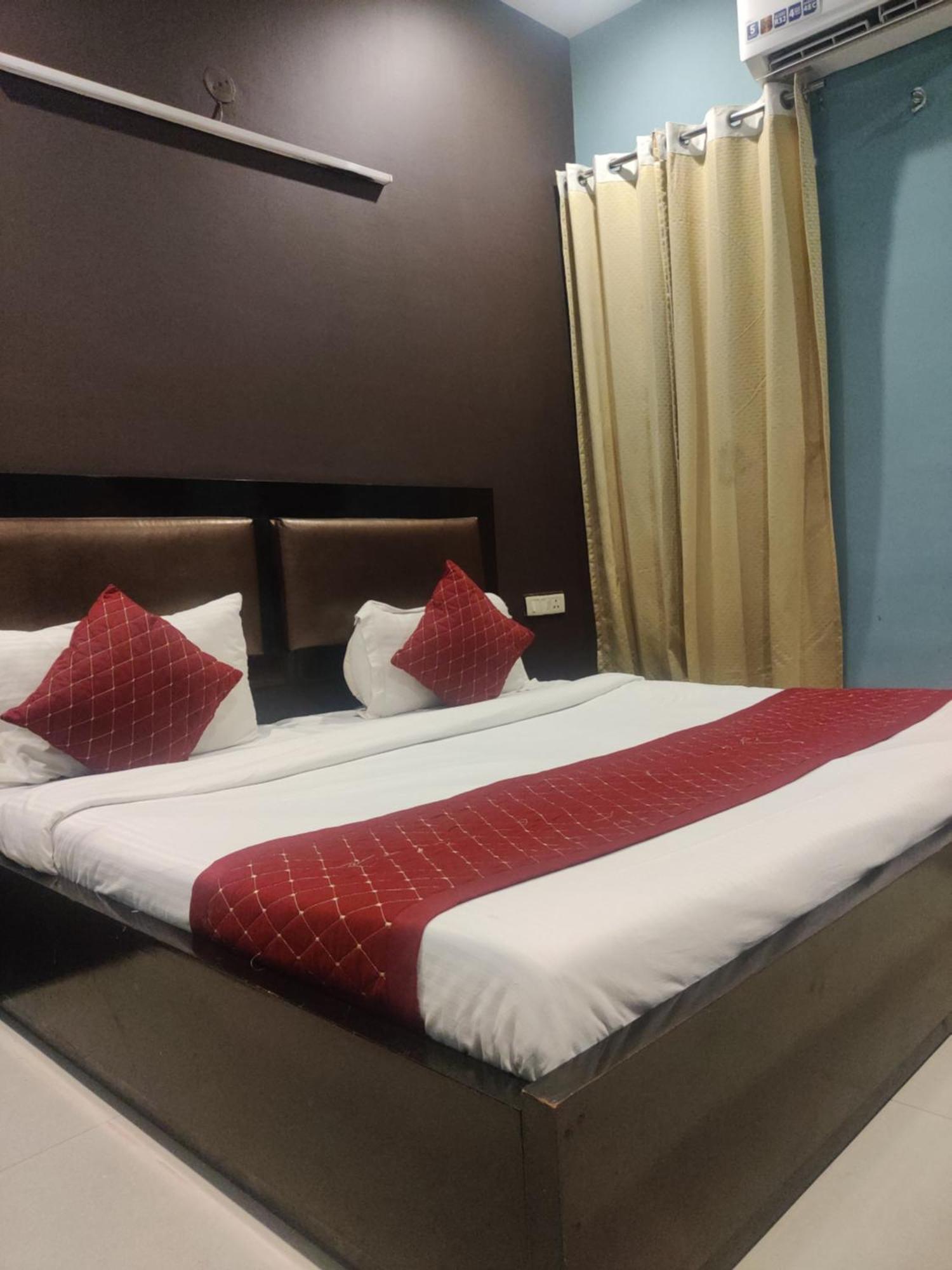 Hotel Delhi Airport Plaza Igi Airport Nowe Delhi Zewnętrze zdjęcie